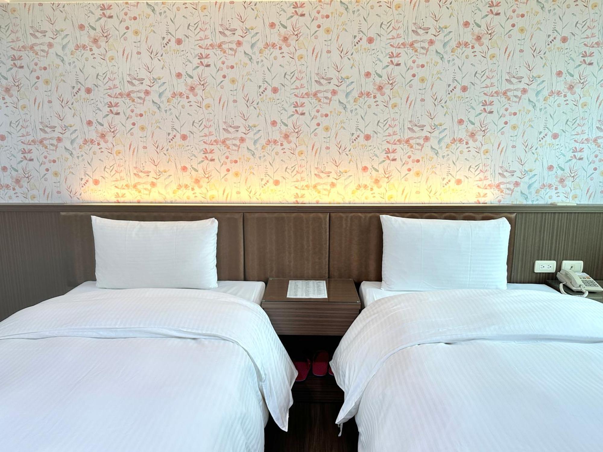 Mei Hotel Taichung Exteriör bild